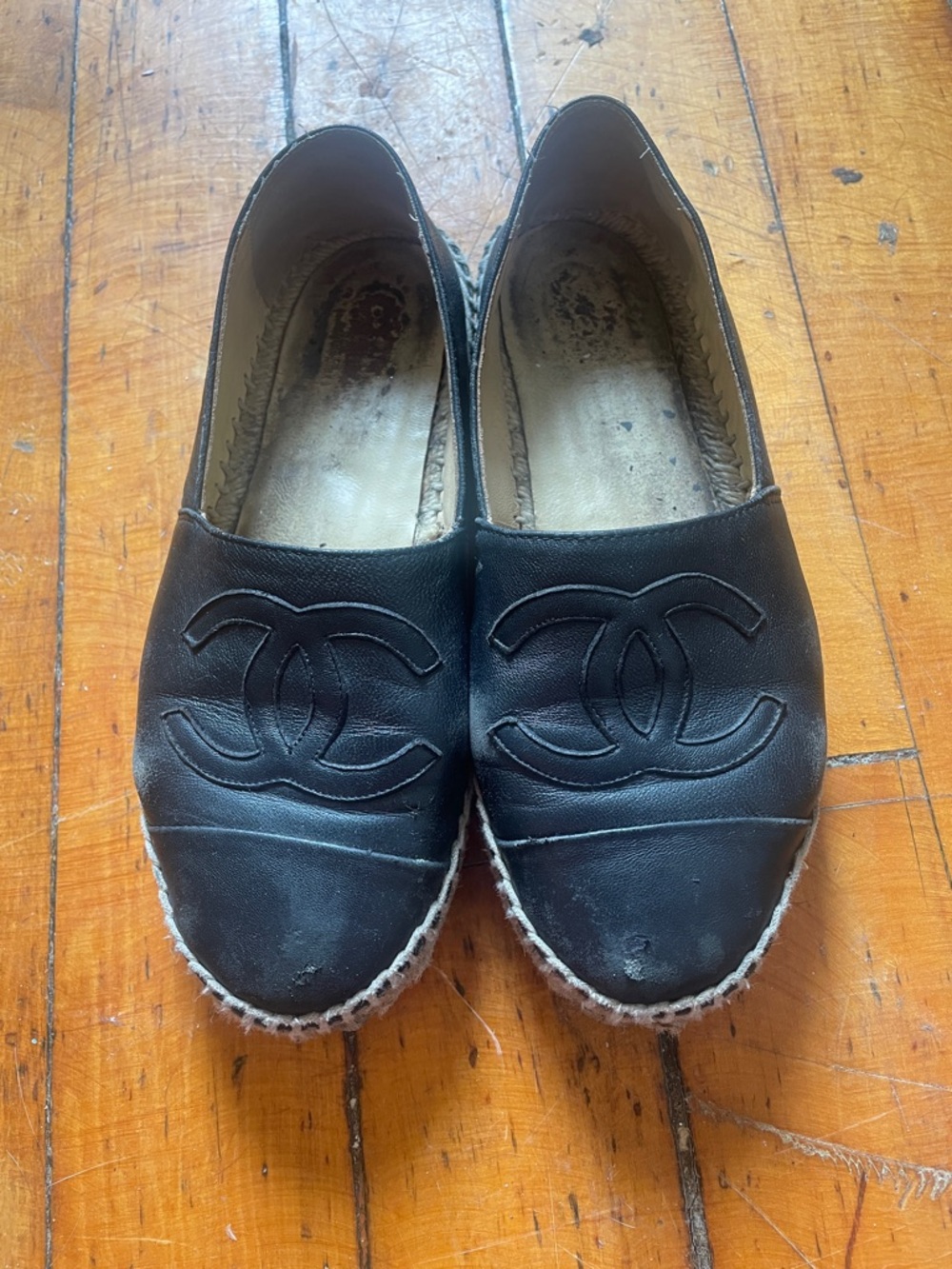 CHANEL Black Leather Espadrille Flats with Interlocking CC 7.5 womens